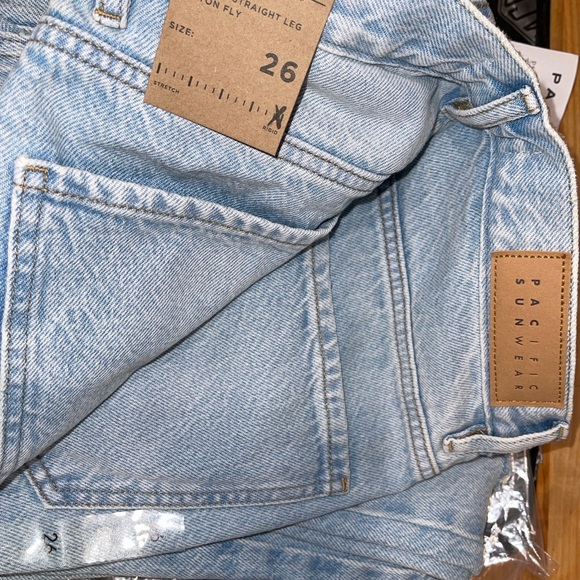 PacSun dad jeans light wash distressed - Picture 6 of 6